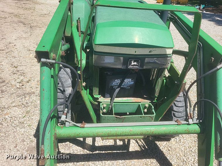image for item ER3047 John Deere 790 MFWD tractor