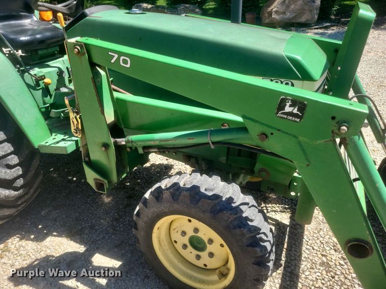 image for item ER3047 John Deere 790 MFWD tractor