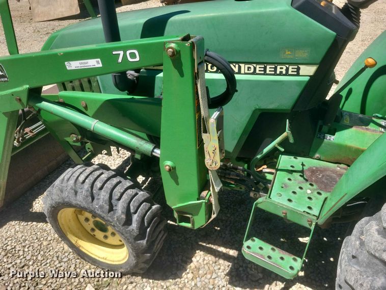 image for item ER3047 John Deere 790 MFWD tractor