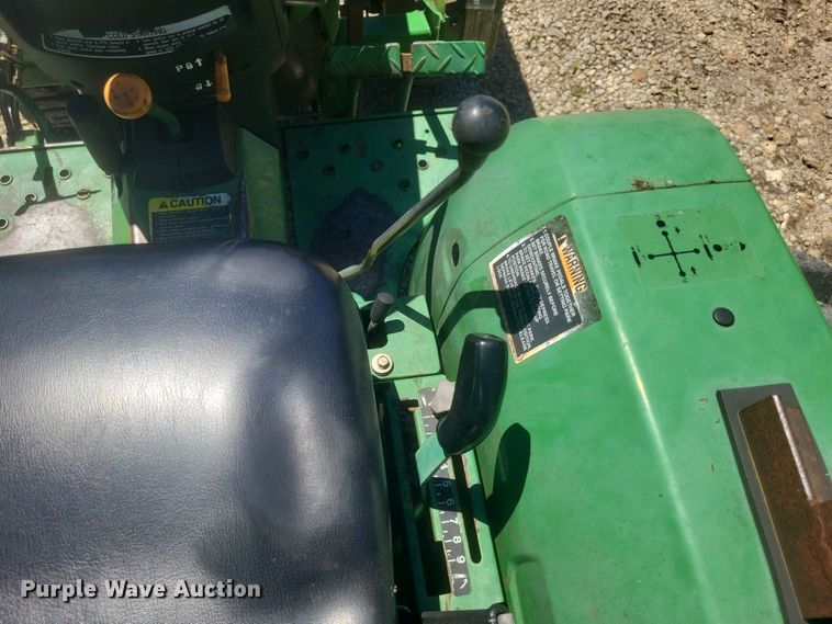 image for item ER3047 John Deere 790 MFWD tractor