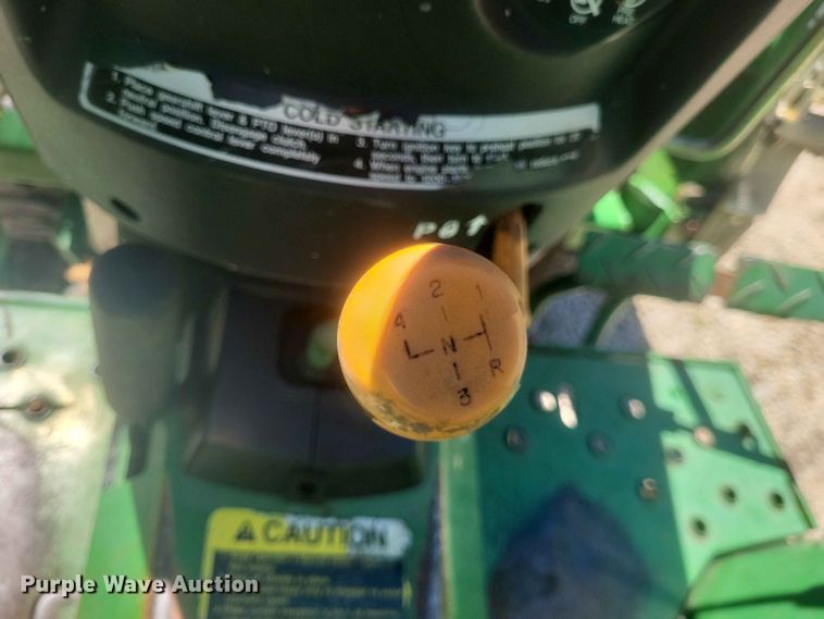 image for item ER3047 John Deere 790 MFWD tractor