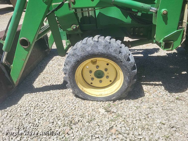 image for item ER3047 John Deere 790 MFWD tractor