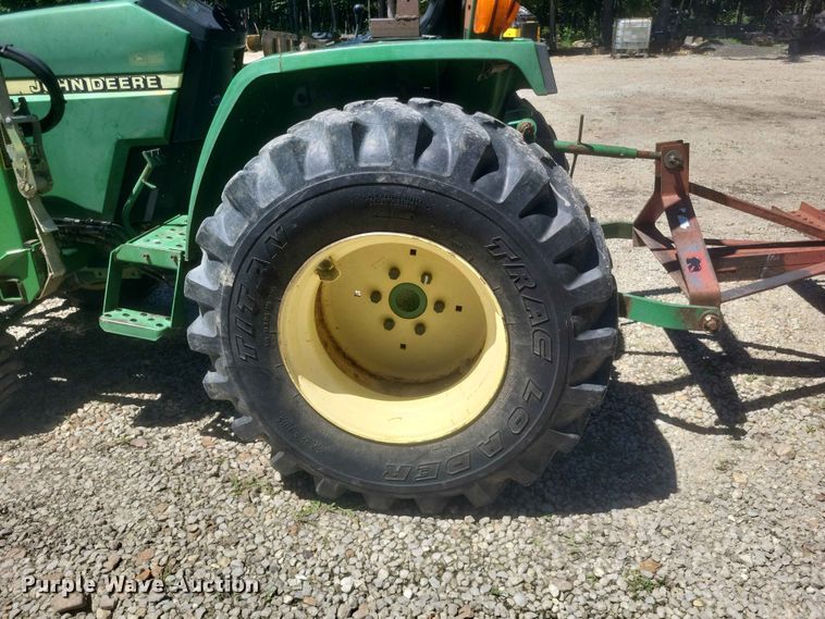 image for item ER3047 John Deere 790 MFWD tractor