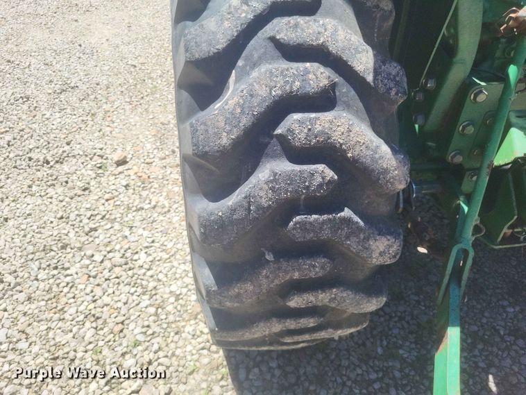 image for item ER3047 John Deere 790 MFWD tractor