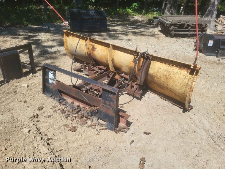 image for item ER3051 Skid steer snow plow
