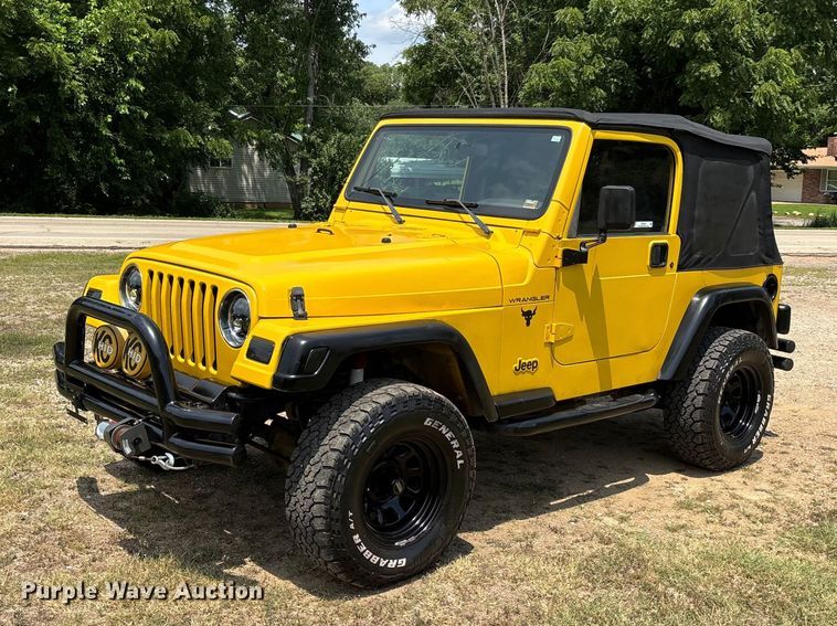 image for item ER3069 2000 Jeep Wrangler SUV