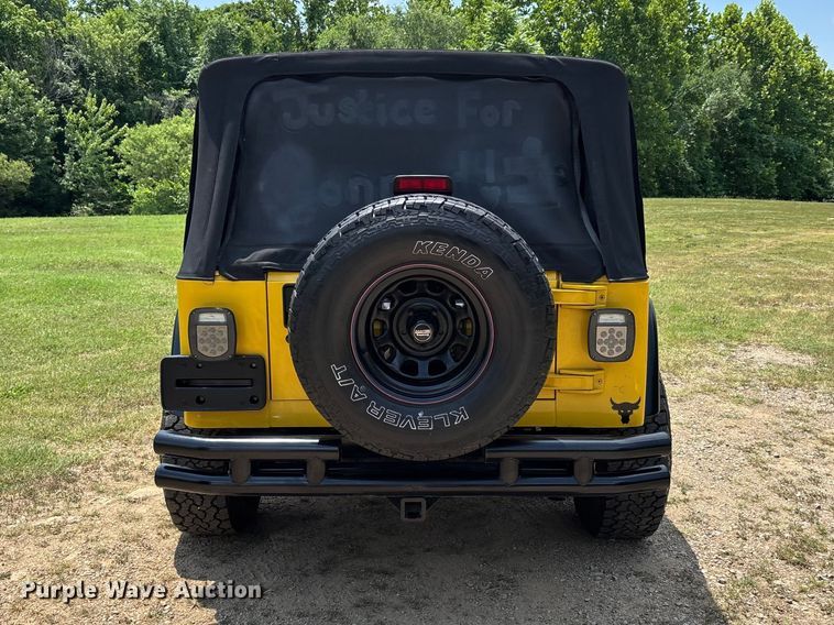 image for item ER3069 2000 Jeep Wrangler SUV
