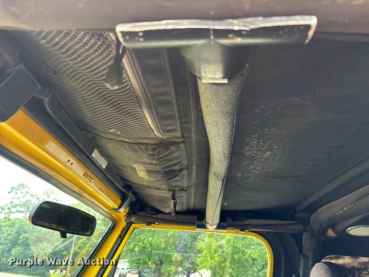 image for item ER3069 2000 Jeep Wrangler SUV