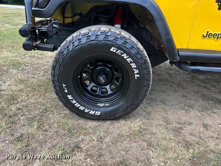 image for item ER3069 2000 Jeep Wrangler SUV