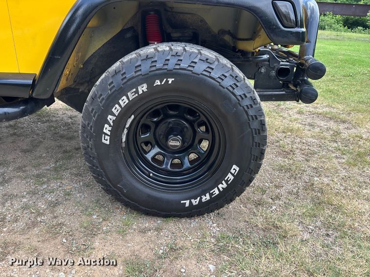 image for item ER3069 2000 Jeep Wrangler SUV