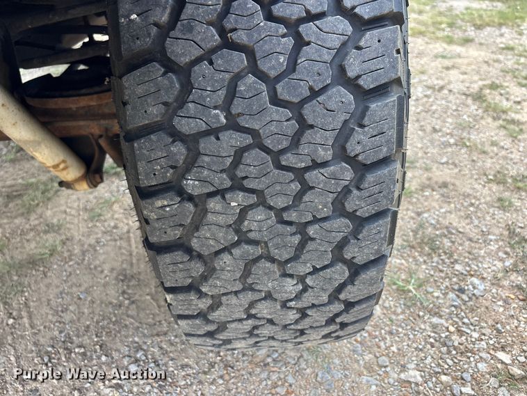 image for item ER3069 2000 Jeep Wrangler SUV