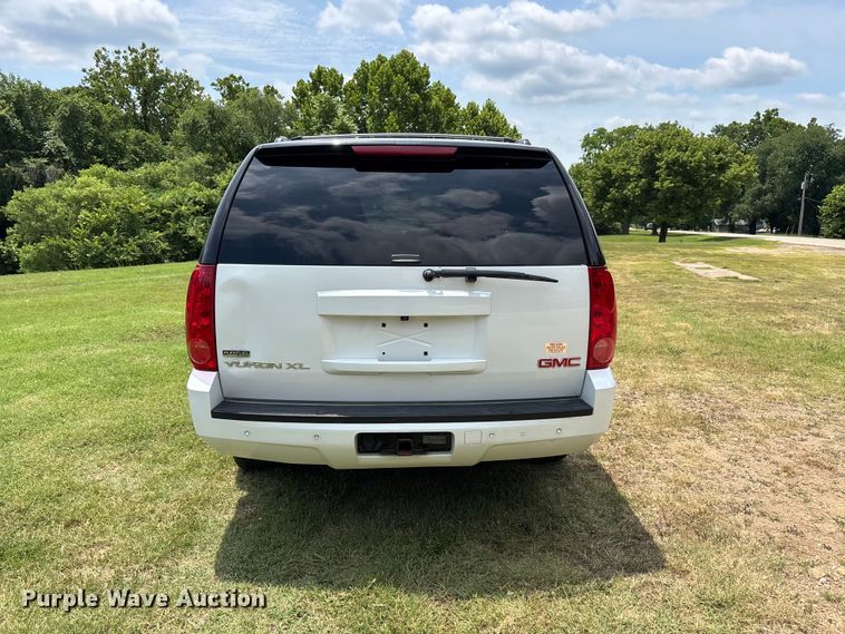 image for item ER3070 2011 GMC Yukon XL SUV