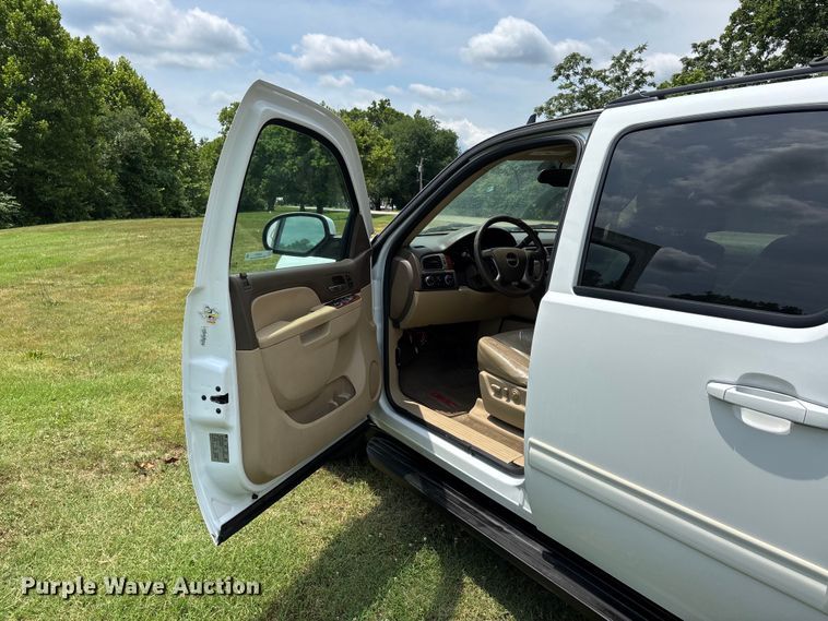image for item ER3070 2011 GMC Yukon XL SUV