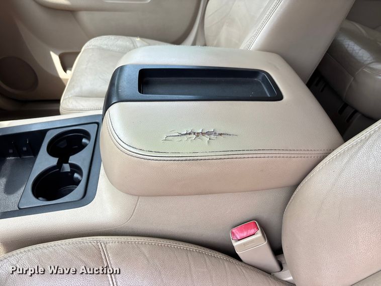 image for item ER3070 2011 GMC Yukon XL SUV