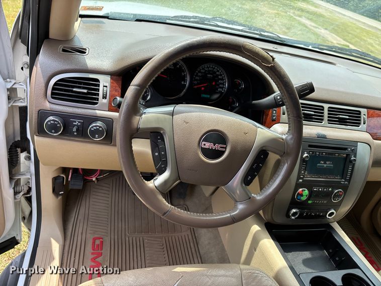 image for item ER3070 2011 GMC Yukon XL SUV
