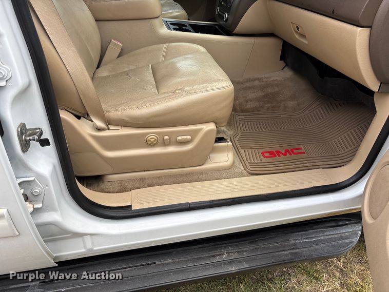 image for item ER3070 2011 GMC Yukon XL SUV