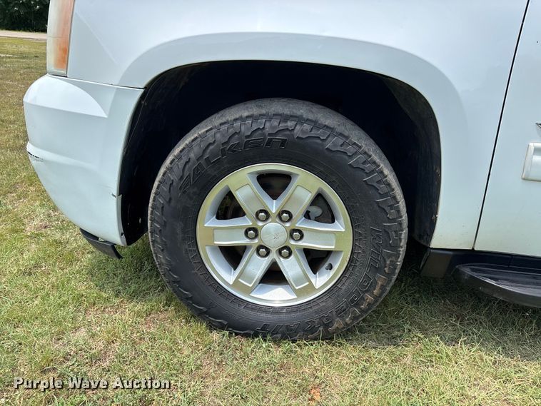 image for item ER3070 2011 GMC Yukon XL SUV