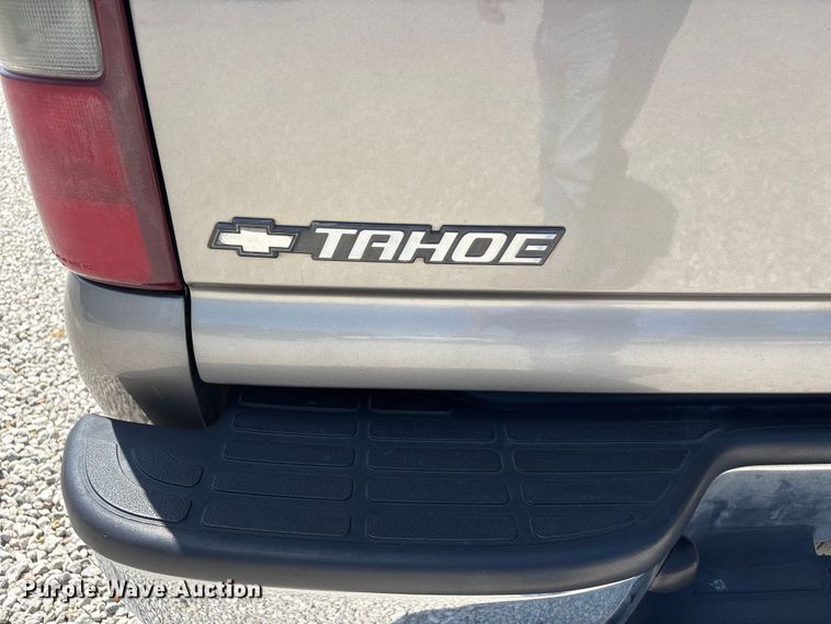 image for item ER3080 2002 Chevrolet Tahoe SUV