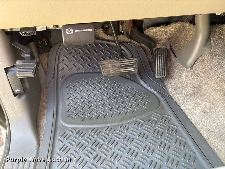 image for item ER3080 2002 Chevrolet Tahoe SUV