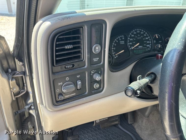 image for item ER3080 2002 Chevrolet Tahoe SUV