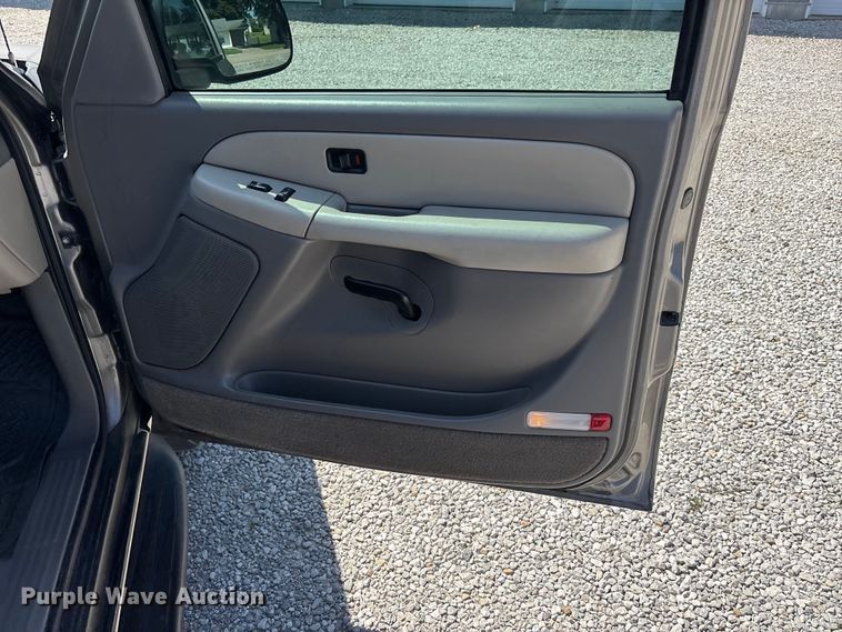 image for item ER3080 2002 Chevrolet Tahoe SUV