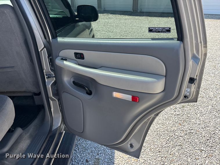 image for item ER3080 2002 Chevrolet Tahoe SUV