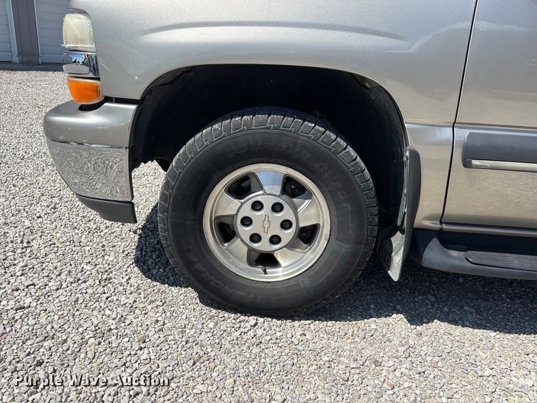 image for item ER3080 2002 Chevrolet Tahoe SUV