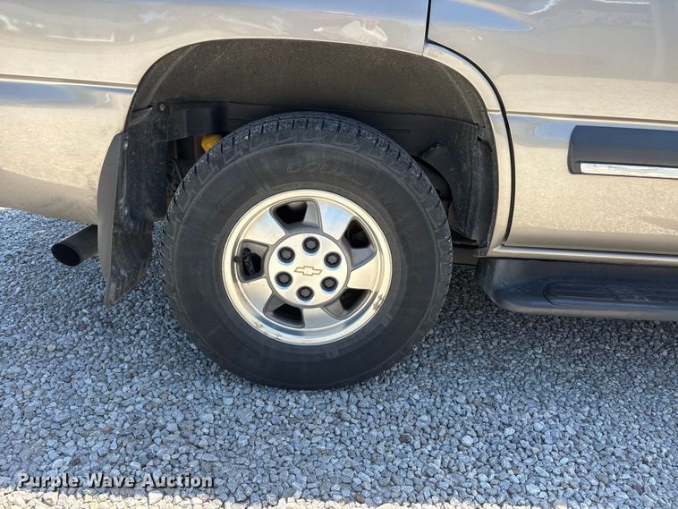 image for item ER3080 2002 Chevrolet Tahoe SUV
