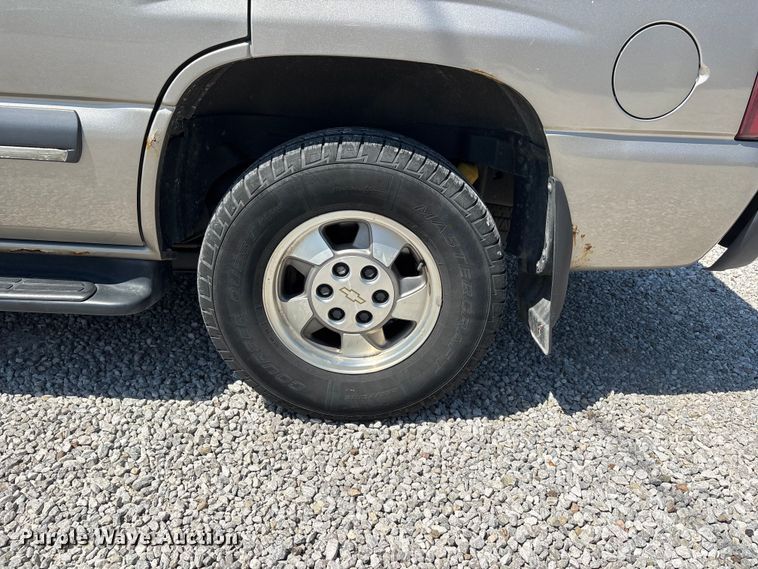 image for item ER3080 2002 Chevrolet Tahoe SUV
