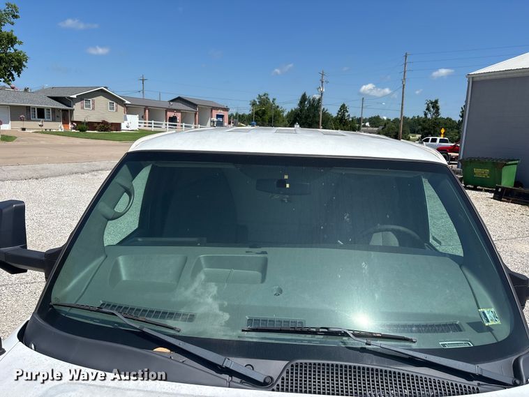 image for item ER3081 2014 Chevrolet Express 4500 van cab and chassis