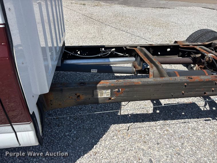 image for item ER3081 2014 Chevrolet Express 4500 van cab and chassis