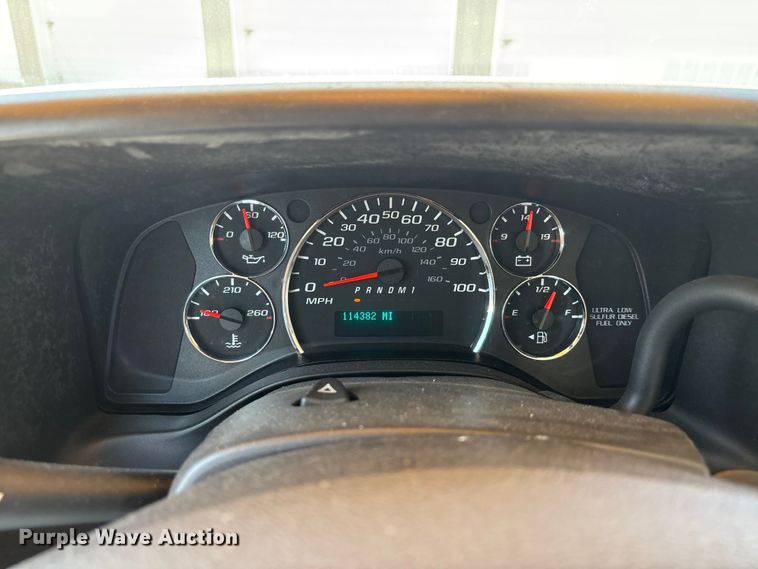 image for item ER3081 2014 Chevrolet Express 4500 van cab and chassis