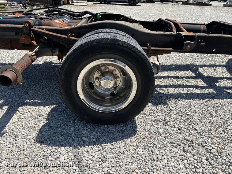 image for item ER3081 2014 Chevrolet Express 4500 van cab and chassis