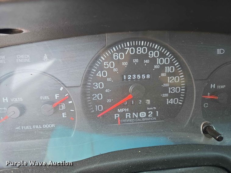 image for item ER8634 2003 Ford Crown Victoria Police Interceptor 
