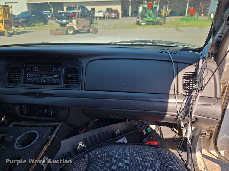 image for item ER8634 2003 Ford Crown Victoria Police Interceptor 