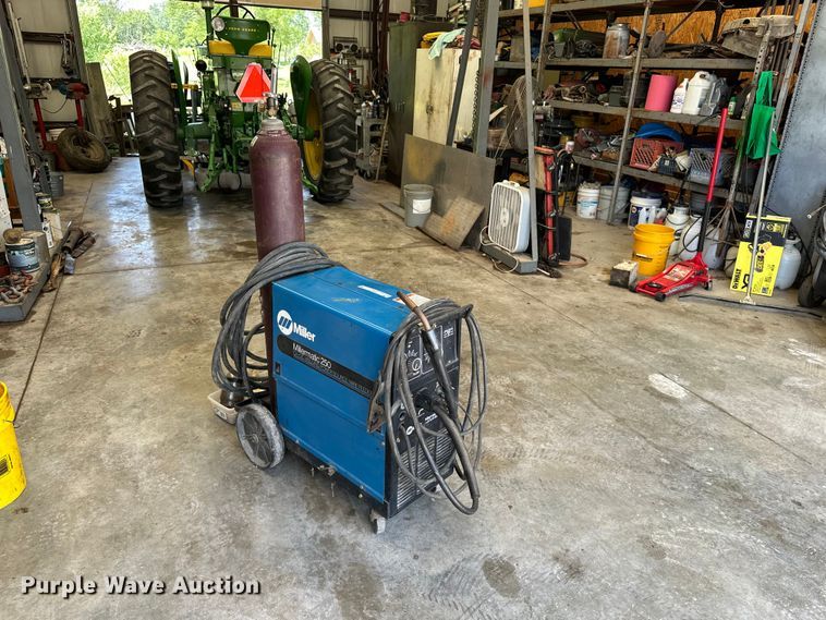 image for item ES6519 Miller Millermatic 250 welder