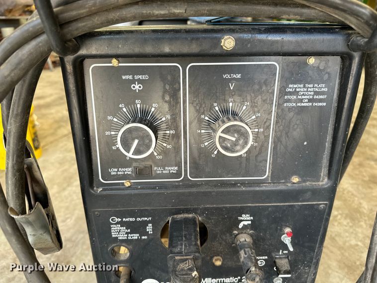 image for item ES6519 Miller Millermatic 250 welder