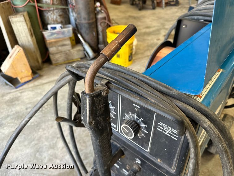 image for item ES6519 Miller Millermatic 250 welder