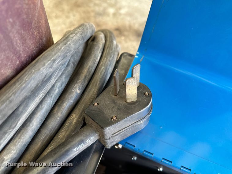 image for item ES6519 Miller Millermatic 250 welder