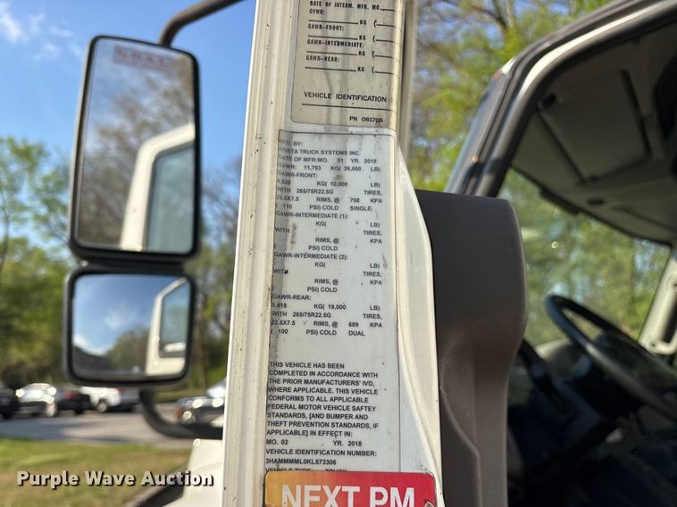 image for item ES8731 2019 International Durastar 4300 box truck