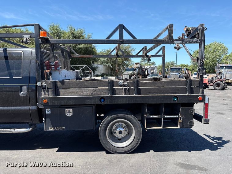 image for item ET0538 2015 Ford F-550 Crew Cab utility / service truck