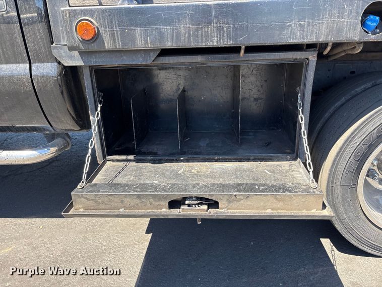 image for item ET0538 2015 Ford F-550 Crew Cab utility / service truck