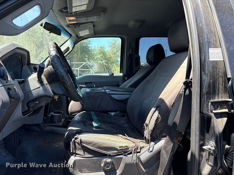 image for item ET0538 2015 Ford F-550 Crew Cab utility / service truck