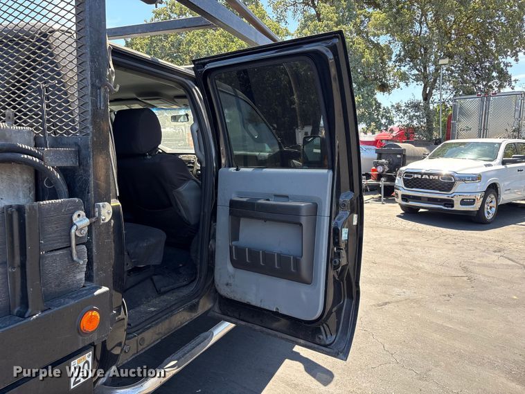 image for item ET0538 2015 Ford F-550 Crew Cab utility / service truck