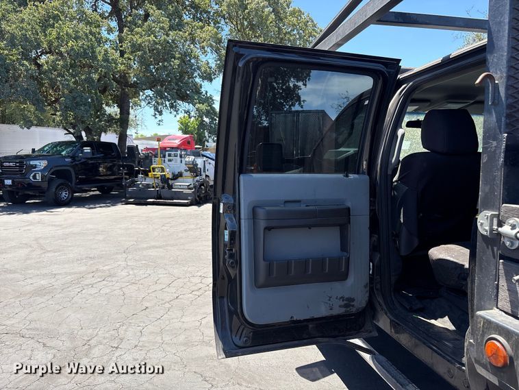 image for item ET0538 2015 Ford F-550 Crew Cab utility / service truck
