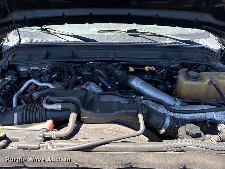 image for item ET0538 2015 Ford F-550 Crew Cab utility / service truck