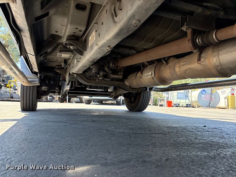 image for item ET0538 2015 Ford F-550 Crew Cab utility / service truck