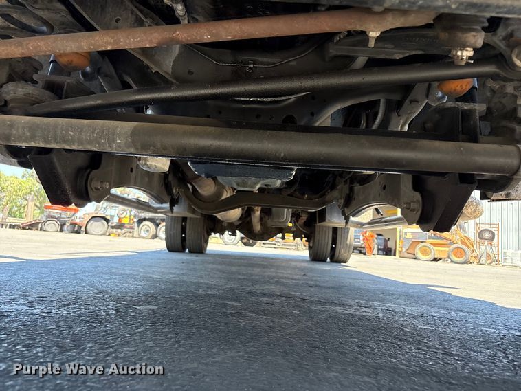 image for item ET0538 2015 Ford F-550 Crew Cab utility / service truck