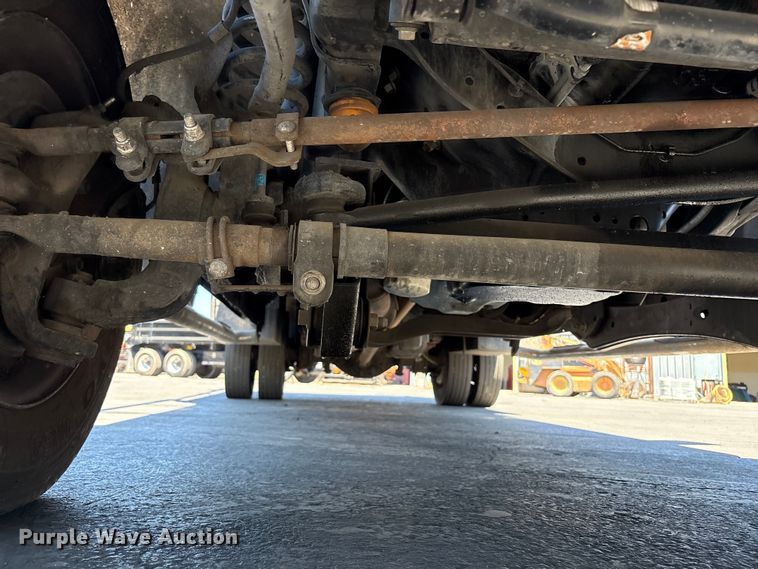 image for item ET0538 2015 Ford F-550 Crew Cab utility / service truck