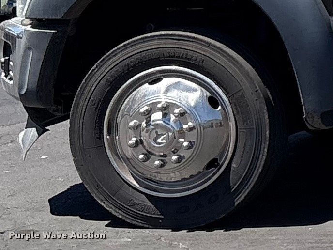 image for item ET0538 2015 Ford F-550 Crew Cab utility / service truck